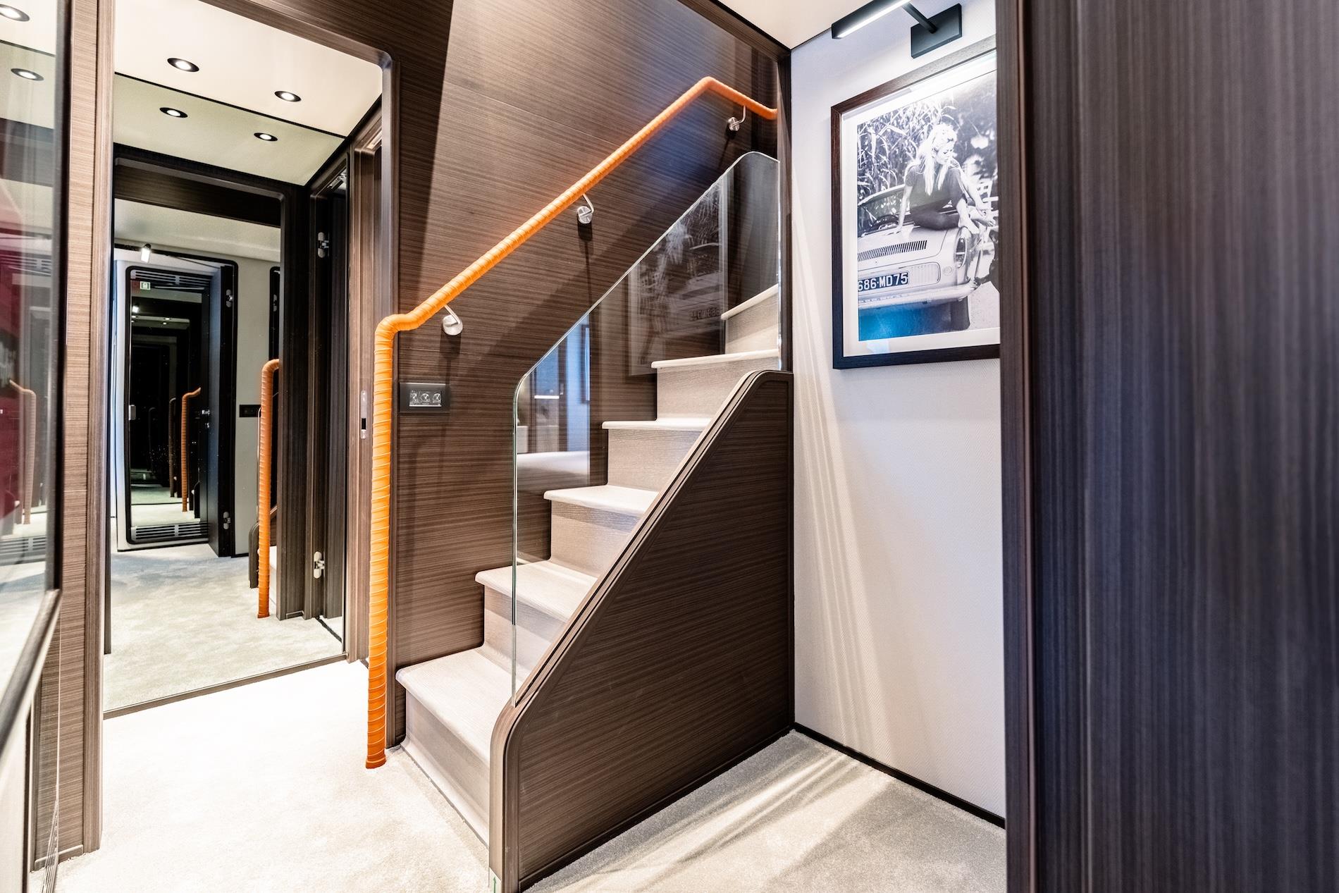 2024 CUSTOM LINE NAVETTA 30 